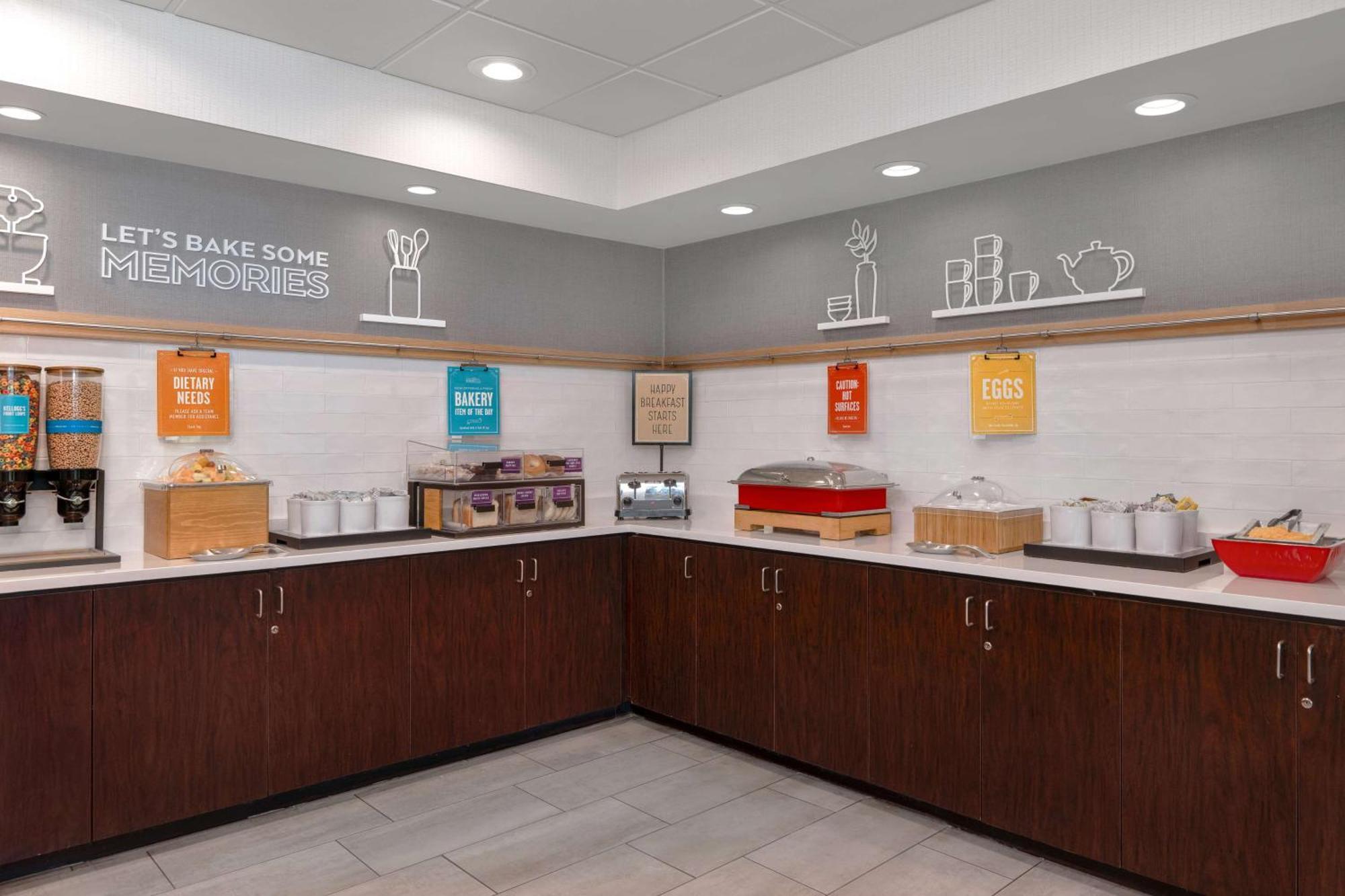 Hampton Inn Tallahassee-Central Экстерьер фото