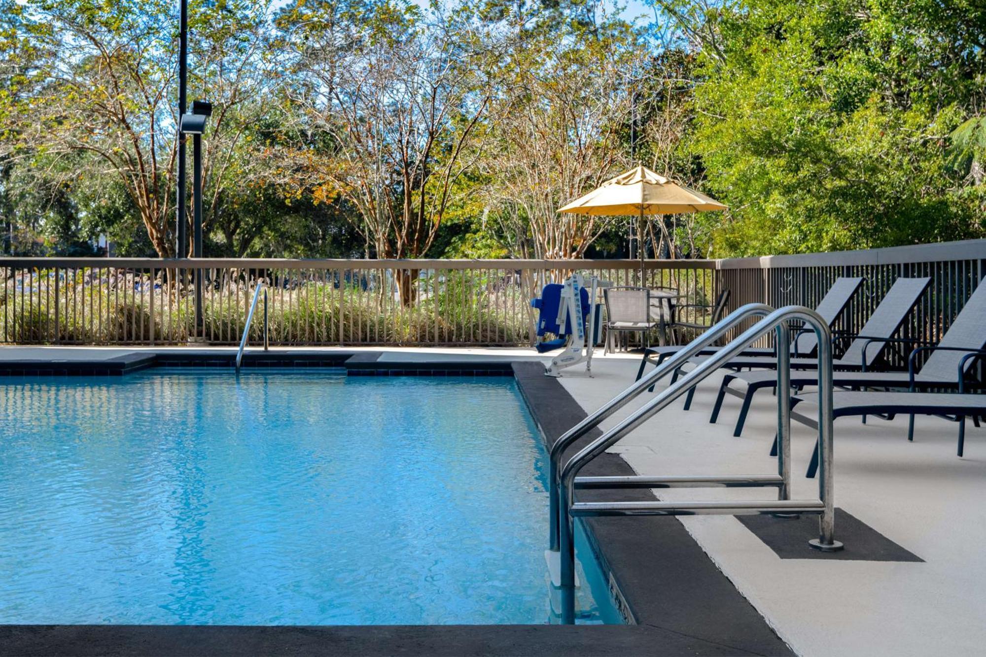 Hampton Inn Tallahassee-Central Экстерьер фото