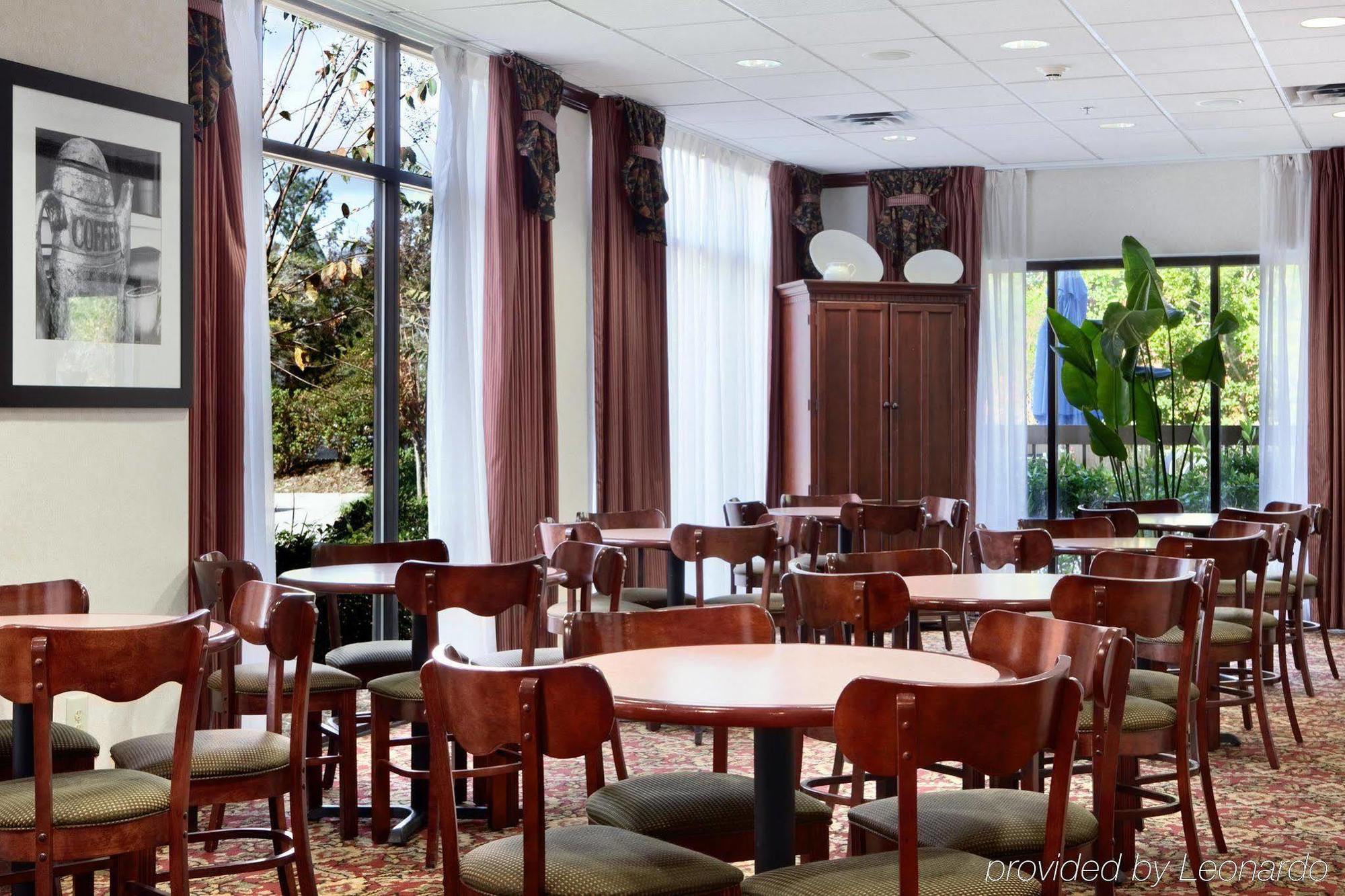 Hampton Inn Tallahassee-Central Ресторан фото